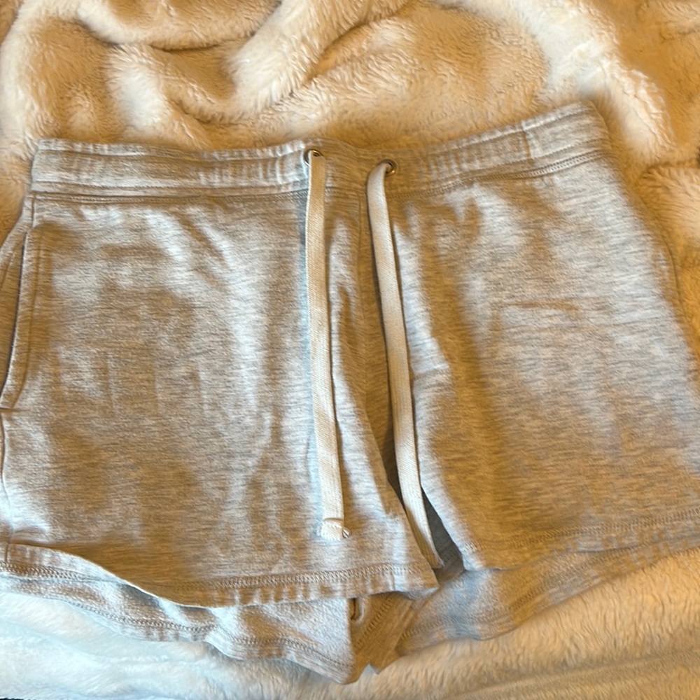 Grey shorts